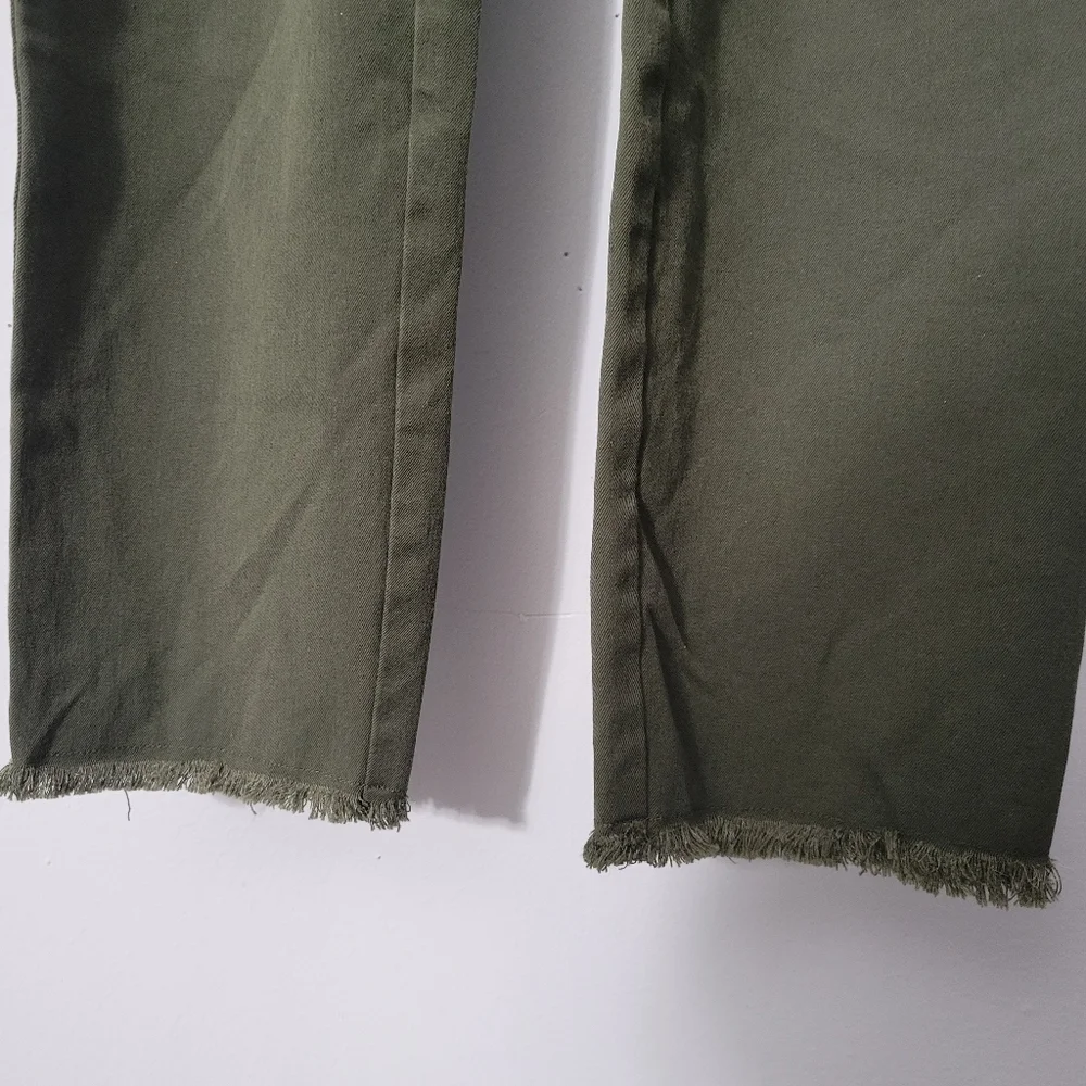 Lyssé Olive Green Raw Hem Lexi Twill Leggings